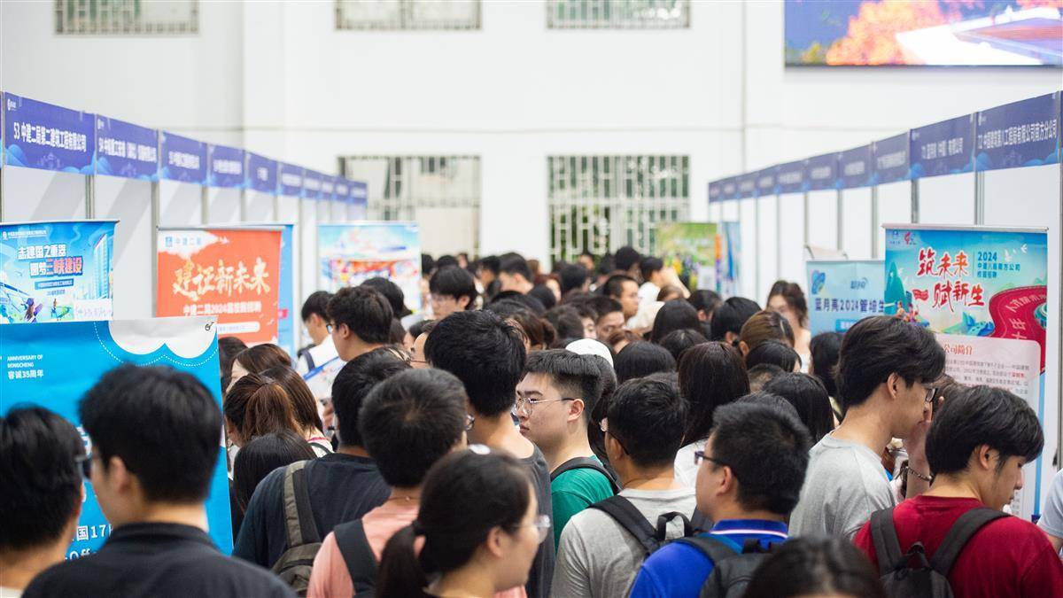 bte365哪个是真的